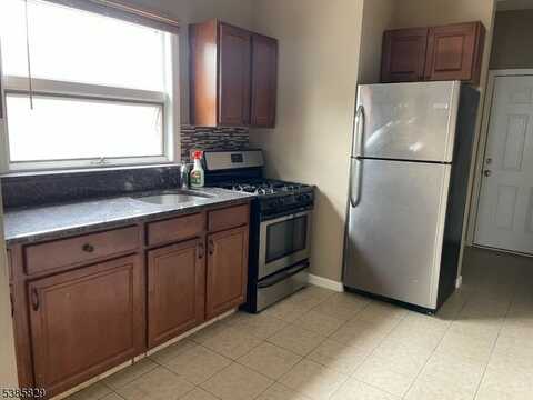 24 Franklin Ave, Nutley, NJ 07110