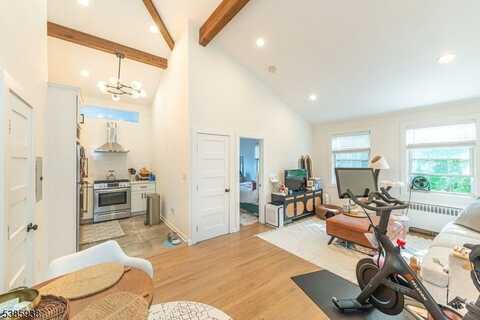 378 Claremont Ave, Montclair, NJ 07042