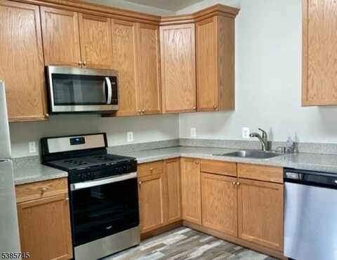 145 Conover Ter, Lebanon, NJ 08833