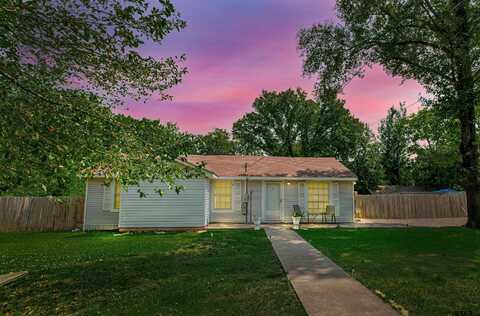 1706 & 1708 S Lake Harris Rd, White Oak, TX 75693