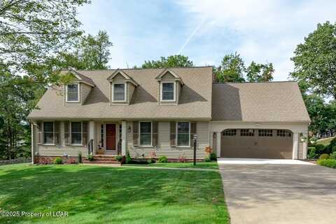 17 Tamanini Drive, Wyoming, PA 18644