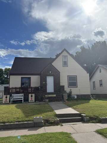 410 W 5th, Hays, KS 67601