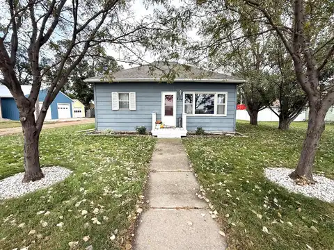 554 Commercial Ave, Wolsey, SD 57384