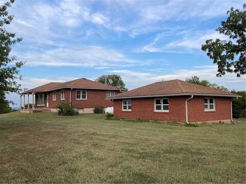 2064 Highway TT Highway, Bates City, MO 64011