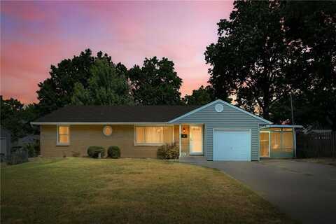 100 NW 64th Terrace, Gladstone, MO 64118
