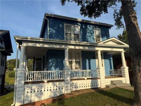 219 N 12th Street, Atchison, KS 66002