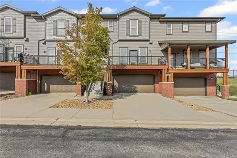 5245 Overland Drive, Lawrence, KS 66049