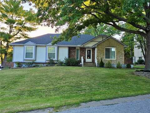 1113 NW Roanoke Drive, Blue Springs, MO 64015