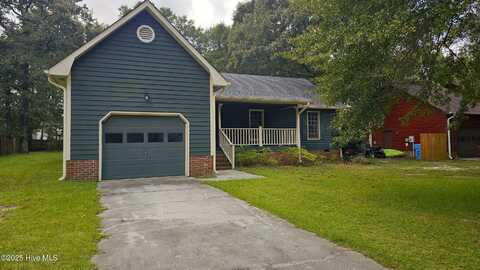 1306 Willow Springs Drive E, Richlands, NC 28574