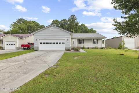625 Queens Creek Road, Hubert, NC 28539