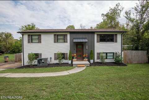 3920 Deerfield Road, Knoxville, TN 37921