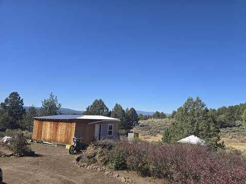 26814 Lassen Road, Sprague River, OR 97639