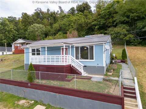 410 Sanns Drive, Lesage, WV 25537
