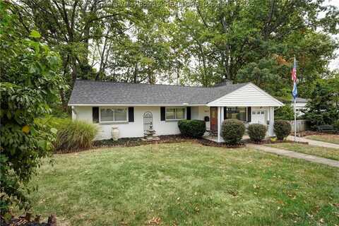 1203 Summit Court, Saint Albans, WV 25177
