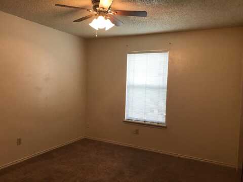 5620 Brownfield Drive, Lubbock, TX 79414