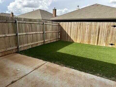1208 N 7th Street, Wolfforth, TX 79382