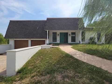 205 NW 74th St, Lawton, OK 73505