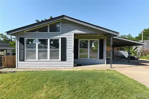 325 Orchard Avenue, Ballwin, MO 63021