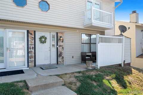2526 Whitewater Court, Fenton, MO 63026