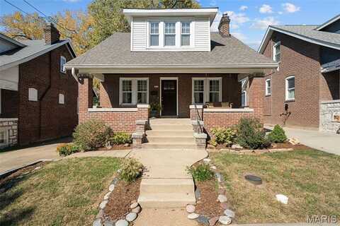 2011 Alameda Avenue, Maplewood, MO 63143
