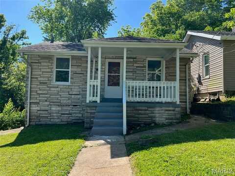 5468 Janet Avenue, Saint Louis, MO 63136
