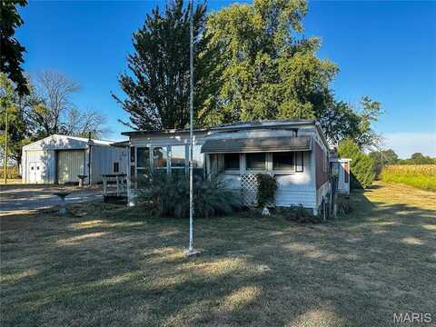 441 S Pine Street, Irving, IL 62051