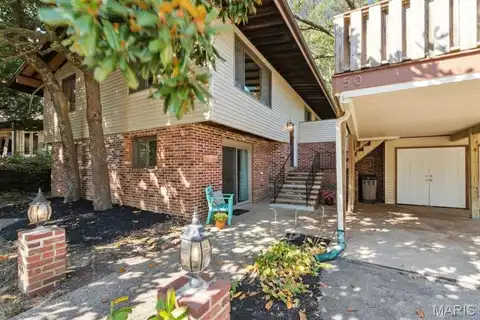 50 Willow Brook Drive, Saint Louis, MO 63146