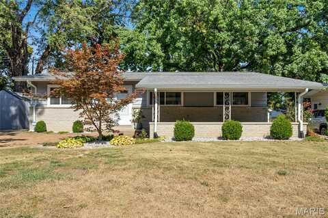 2422 W Adams Street, Saint Charles, MO 63301