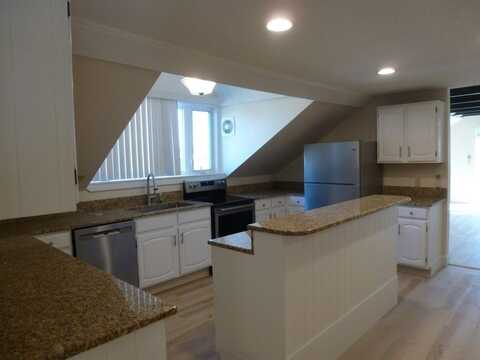 1155 Putney Road, Brattleboro, VT 05301
