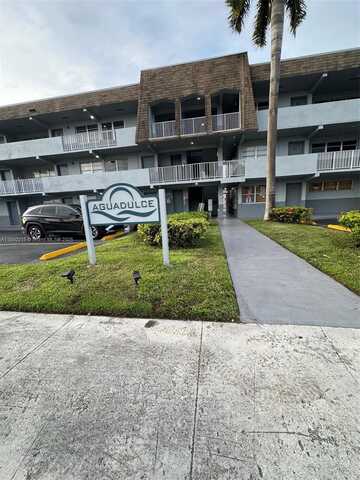 11195 SW 1st St, Sweetwater, FL 33174