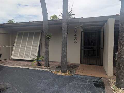 8435 Rednock Ln, Miami Lakes, FL 33016