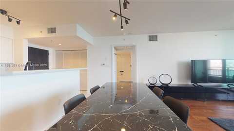 90 Alton Rd, Miami Beach, FL 33139