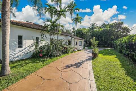11461 SW 93rd St, Miami, FL 33176