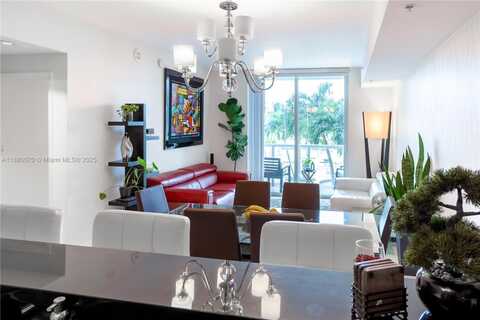253 NE 2nd St, Miami, FL 33132