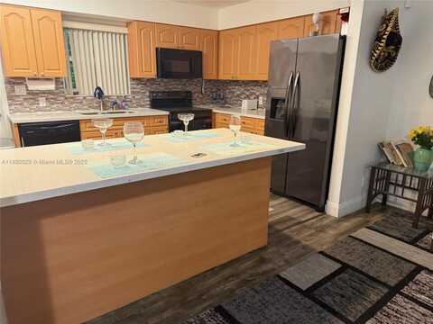 2452 Madison St, Hollywood, FL 33020