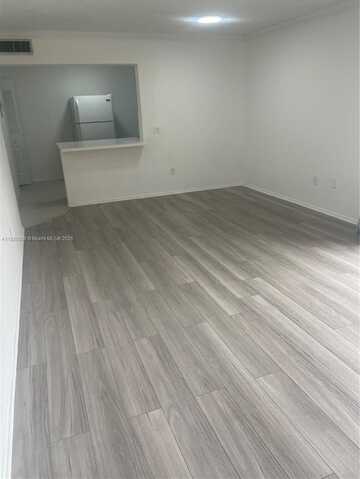 7765 SW 86th St, Miami, FL 33143
