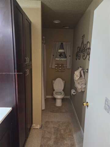 1861 NW 69th St, Miami, FL 33147