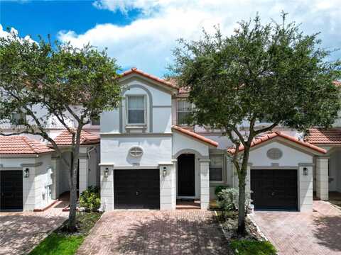 8069 NW 108th Pl, Doral, FL 33178