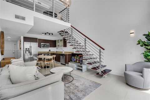 41 SE 5th St, Miami, FL 33131