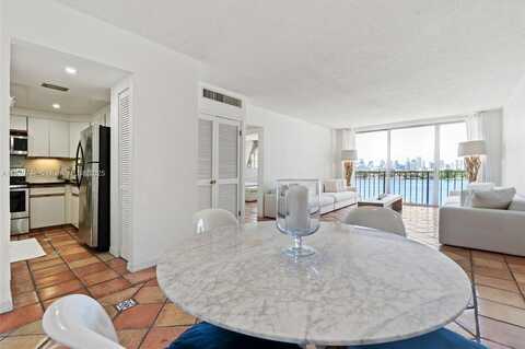 800 West Ave, Miami Beach, FL 33139