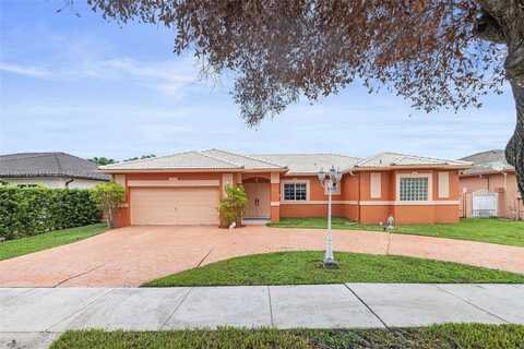 8883 NW 174th Ter, Hialeah, FL 33018
