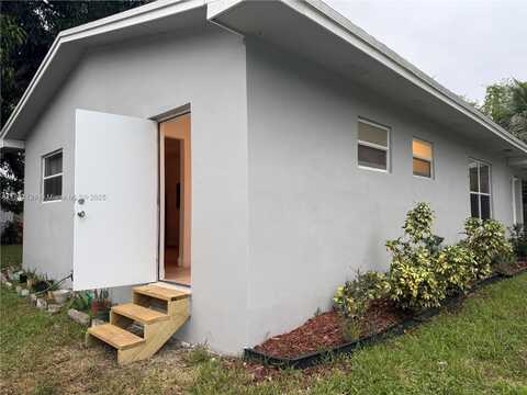 2452 Madison St, Hollywood, FL 33020
