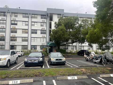 2401 Riverside Dr, Coral Springs, FL 33065