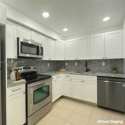 7300 NW 17th St, Plantation, FL 33313