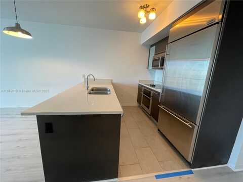 55 SE 6th St, Miami, FL 33131