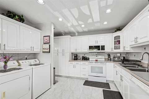 1621 NW 20th Ave, Delray Beach, FL 33445