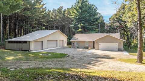 N210 25th Dr, Neshkoro, WI 54960
