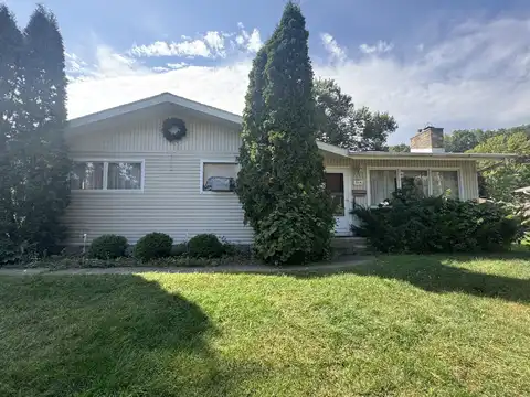 514 Hill St, La Crescent, MN 55947
