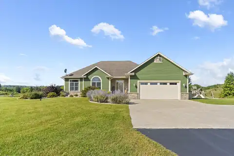 7721 Aurora Rd, West Bend, WI 53090