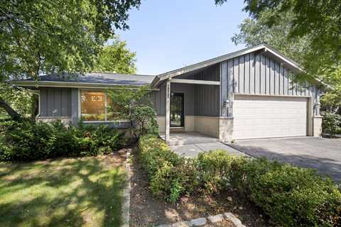 9100 N Santa Monica Blvd, Bayside, WI 53217